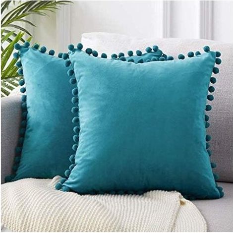 2 Pcs Housse de Coussin en Velours Taie d'oreiller Decorative Taie d'oreiller Boule de Fourrure de Couleur Pure Super Doux Maison Salon Chambre pour Canapé Taie d'oreiller (Paon Bleu) (1/5)