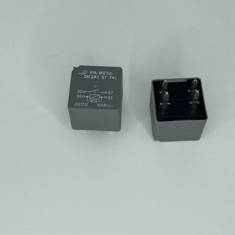 Relais from voiture Kia OK 2A1 67 740 OK2A167740