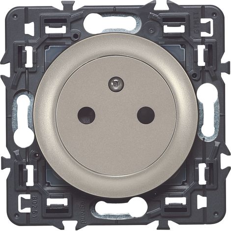 Legrand – Prise de courant complète avec terre – Céliane Surface titane – 16A 250V – Bornes automatiques pour câblage rapide – Coque de protection chantier (1/6)