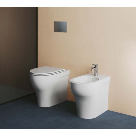 Sanitari Pratica filomuro con scarico traslato senza brida con (1/4)