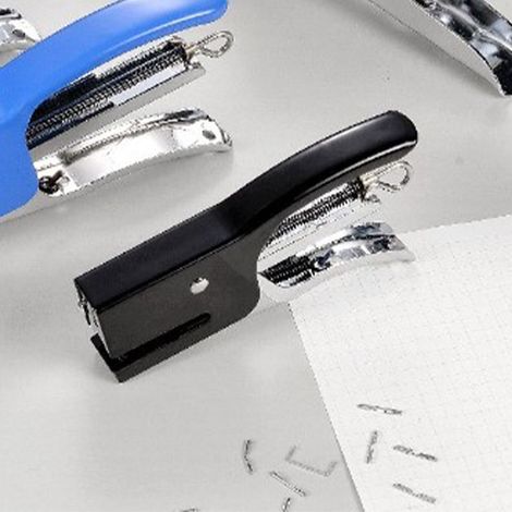 Agrafeuse de bureau portable grande capacité en métal, outil idéal pour le bureau et l'école. (1/5)