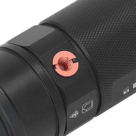 Lampe torche haute luminosité rechargeable par USB, mise au point réglable, lampe torche portable pour l'extérieur (1/5)