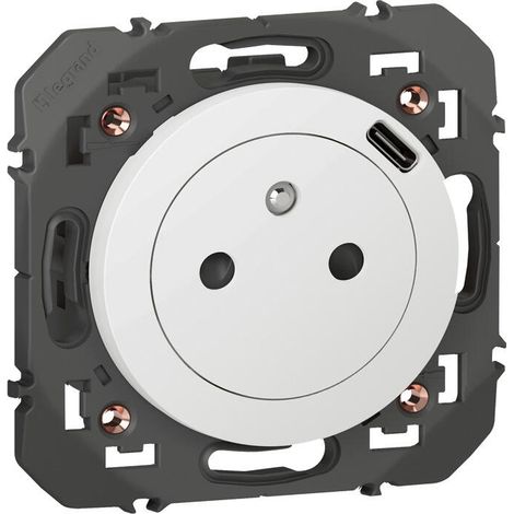 Legrand – Prise de courant 2P+T avec USB Type-C – Encastrée – Indice de protection IP20 – Résistante à l'humidité – Support inclus
