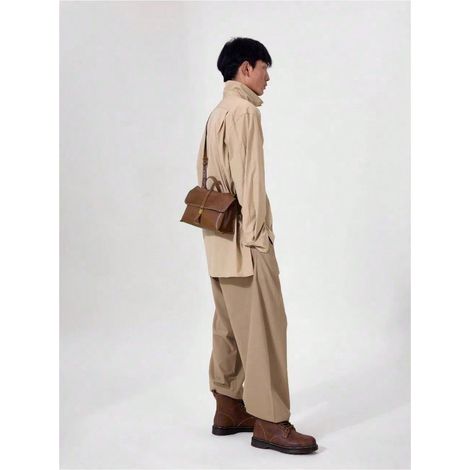 Porte automatique pour poulailler avec capteur de lumière, imperméable, ouverture et fermeture automatiques, brun. (1/3)