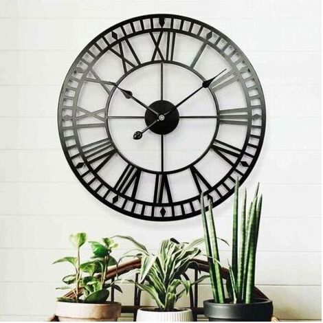 Wetterfeste Gartenuhr – Retro – Römische Ziffern – Vintage – Schlicht – Kunstvolles Eisen – Außenuhr – Batteriebetrieben – Geräuschlos – 40 cm (1/5)
