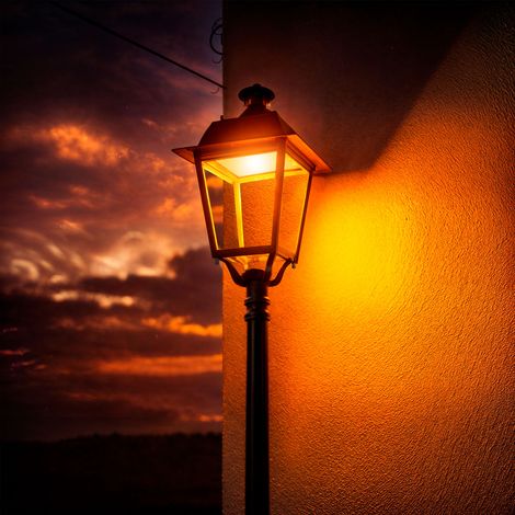 Lampadaire LED 60W Ambre Villa Dimmable 1-10V Ambre (1/5)