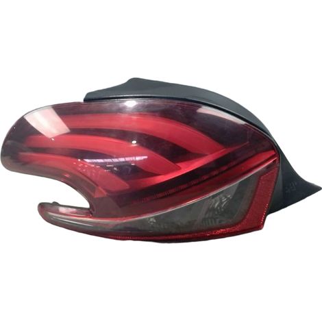 [PRODUIT D'OCCASION] Feu Arriere Gauche  PEUGEOT 208 ♻️ Ref Oe. 9825601280 - Garantie à vie (1/3)