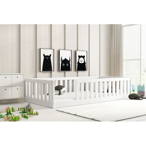 Lit enfant Montessori Bella 120x200 cm en bois massif de pin – Blanc - Avec barrière et sommier (1/5)