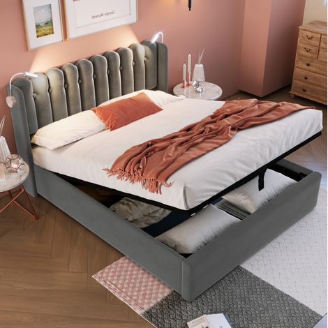 Bett 140x200 cm modern, Samt Grau, mit Kopfteil, Leselicht, USB, Lattenrost und Bettkasten mit Gasdruckfeder (1/5)