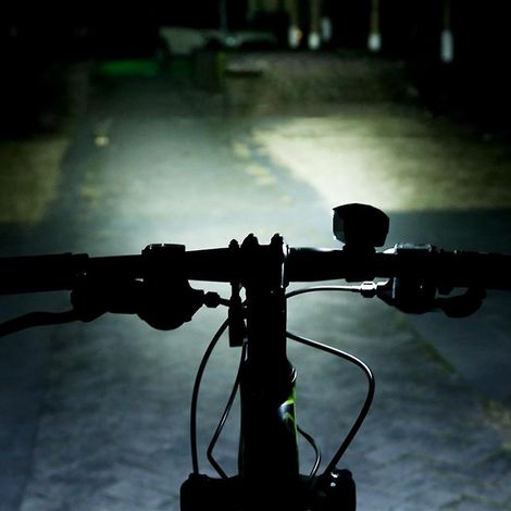 Fahrradlicht mit Hupe, USB-wiederaufladbar, LED-Frontlicht für Nachtfahrten