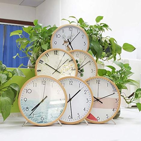 8.6 Pouces Horloge en Bois Murales Silencieuse de Salon Cuisine Modernes Design Pendules Murales 22cm Horloge à Quartz Suspendue Horloge Murale Horloge de Table Analogique (Blanc) (1/3)