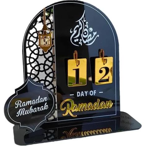 Calendrier de l'Aïd el-Fitr en acrylique, 30 jours, avec plaques numérotées interchangeables et décorations de lanternes, noir et or (1/4)