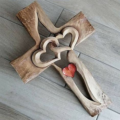 Croix en bois sculptée - Forme de cœur entrelacé, croix en bois sculptée à la main en forme de cœur pour la décoration murale, décoration de salon (1/3)