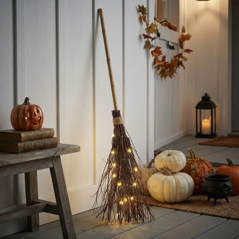 Traditional LED Witches Broomstick (1/2)