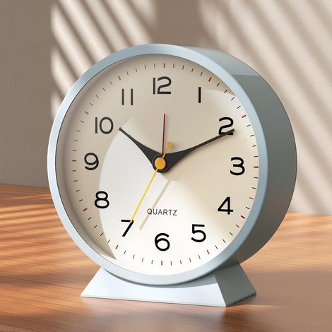 Sveglia analogica da 4,5", a batteria, con luce notturna (azzurro) Orologio da tavolo in metallo silenzioso a batteria con luce (1/5)