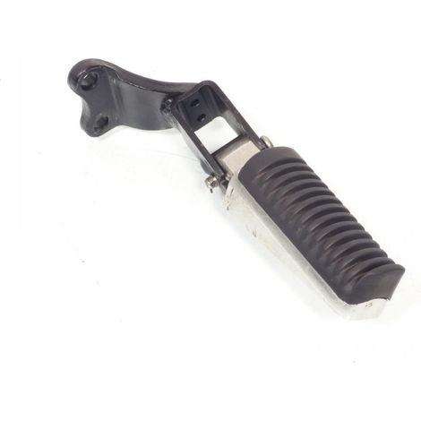 [PRODUIT D'OCCASION] Platine de repose pied passager droit origine pour Yamaha 125 (1/2)