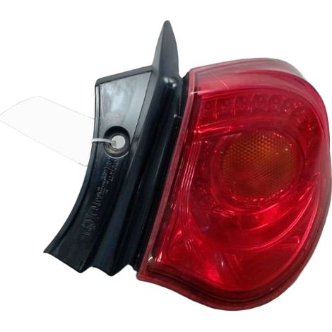 Feu Arriere Droit ALFA ROMEO Guilietta 2010- [PRODUIT D'OCCASION]♻️50513612 (1/3)