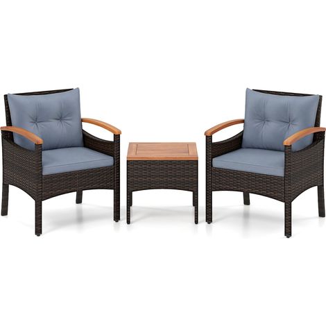 Conjunto de muebles de patio de ratán de 3 piezas con cojines y mesa.