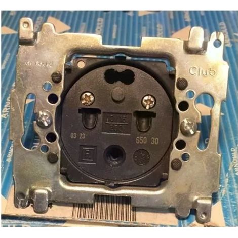 Arnould 65030 2P 10/16A 230V eclipse socket - Club