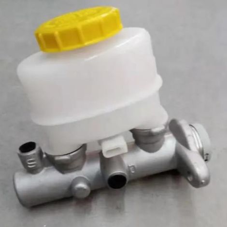 Le 46010-3S400 convient au maître-cylindre de frein Nissan NAVARA D22 RHD. (1/5)