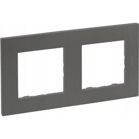 Cornice Legrand niloe step IP20 finitura opaca 157x86 mm