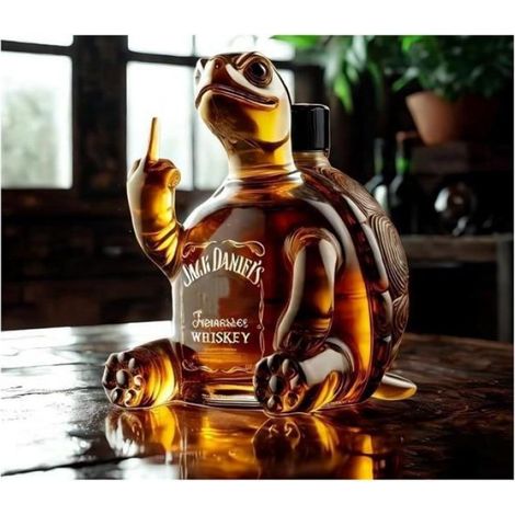 Whiskykaraffe, personalisiertes Whiskyglas, Flaschenkörpermotive: Ente, Schildkröte, Adler, Bulldogge und andere Tiere (1/4)