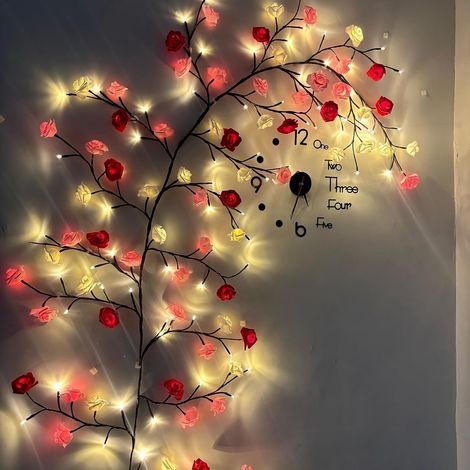 Lichtsnoer - USB LED Bloemen Slinger 1,6 m – 72 Lampjes, 8 Functies, Afstandsbediening, Warm Wit, IP43 Waterdicht, PVC Feestverlichting Bloemen Decoratie[CC] (1/5)