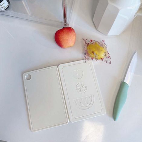Planche à découper en plastique simple, pliable et multifonctionnelle, idéale pour les pique-niques et la livraison de fruits. Style nordique, blanc cassé, 20 x 12,5 x 0,8 cm. (1/5)