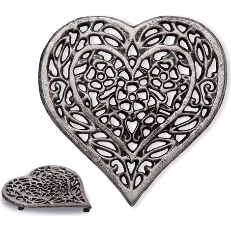 Dessous de Plat en Fonte en Forme de cœur, décoratif et Vintage, pour comptoir de Cuisine ou Table de Salle à Manger, avec Chevilles en Caoutchouc, métal recyclé, 17 x 16,5 cm, Argent et Noir (1/5)