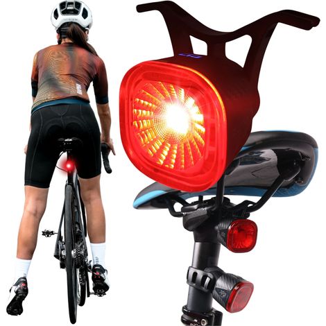 Fanale posteriore per bicicletta in metallo intelligente con porta USB. (1/5)