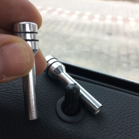 Lot de 2 goupilles de verrouillage de porte de voiture, style intérieur, bouton de levage de voiture adapté aux modèles Mercedes-Benz, Ford, BMW, Chevrolet, Honda (1/4)