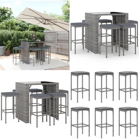 Ensemble de bar de jardin 7 pcs avec coussins gris poly rotin - Ensemble Salon De Jardin - Mobilier De Jardin - Set De Bar Extérieur - Table Et Chaises De Jardin - Décoration Extérieure - Home & Livin (1/5)