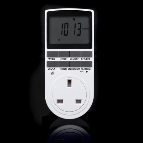 Minuterie électrique numérique avec 18 programmes marche/arrêt, compte à rebours et mode aléatoire de sécurité, programmable sur 24 heures et par semaine (13 A / 2900 W), lot de 2 (1/4)