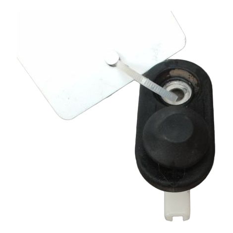 [PRODUIT D'OCCASION] Contacteur Porte Arriere Droit PEUGEOT 108 ♻️ Ref Oe. B000778780 - Garantie à vie (1/3)