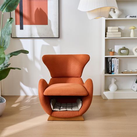 Chaise de style baleine – une chaise idéale pour les animaux domestiques. Elle offre un endroit où les chats et les petits chiens peuvent se réfugier. (1/5)