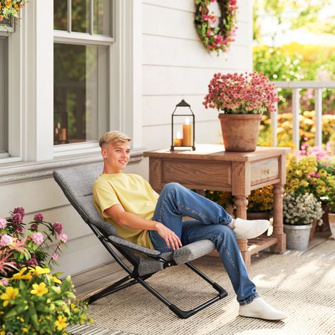 Outsunny Gartenstuhl aus Metall Klappstuhl mit Auflage abnehmbar wetterfest klappbar Campingstuhl Liegestuhl 120kg Belastbarkeit Sitzmöbel für Garten Terrasse Balkon 66B x 94T x 79H cm Grau