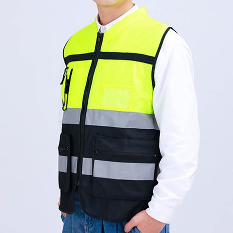 Gilets réfléchissants, vêtements réfléchissants, uniformes de sécurité pour la signalisation routière, services de conduite pour les chantiers, véhicules de service pour les travaux publics (1/5)