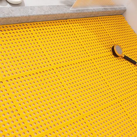 30 x 30 cm große, rutschfeste Badematte mit Saugnäpfen, gelb, 10 Stück, 145 g TPE, wasserdicht und rutschfest, für Dusche, Küche und als modulares Mosaik geeignet. (1/5)