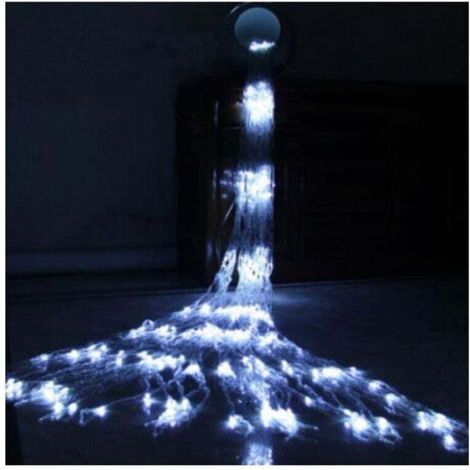 LED-Lichterkette mit Kaskadeneffekt, Schneeflockeneffekt, hängender Feenvorhang, funkelndes Wasserflusslicht für Lampendekoration (3 x 2 m, 240 LEDs, Kaltweiß) (1/2)