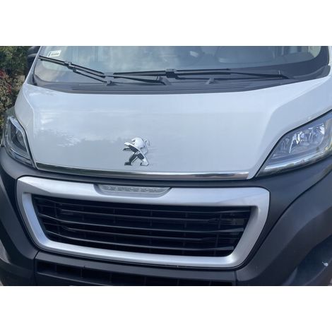 Peugeot boxer - striscia cromata sul cofano anteriore (1/5)