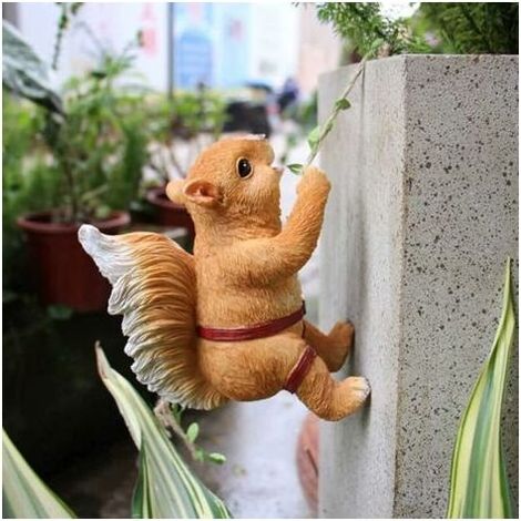 Gartendekoration Tierfiguren Schaukel Gartenfiguren Niedliches Eichhörnchen aus Kunstharz Hängende Gartenfigur (1/5)