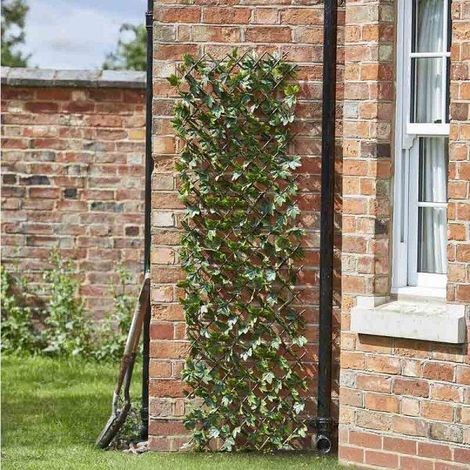 Smart Garden 60cm x 180cm Expanding Maple Leaf Trellis Wheelie Bin Screen (1/5)