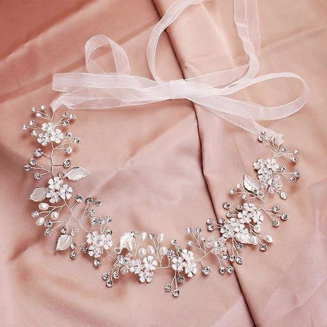 1. Funkelndes Strassblumen-Diadem für Partys, Geburtstage, als Prinzessinnen-Haarreif, modisches Accessoire, für elegante Frisuren. (1/4)