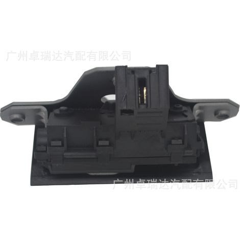 The reference 8M51-R442A66-AC is convenient for the coffre lock, the door lock and the rear lock of the Ford Focus 2010-2018. (1/4)