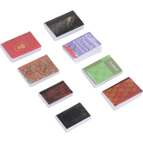 Mini-livres décoratifs pour maison de poupée, petits livres de couleurs différentes pour la décoration (1/5)