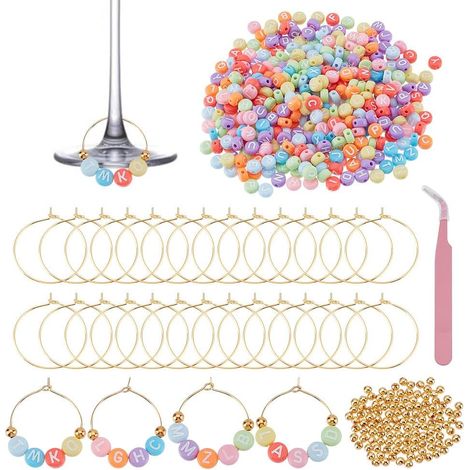 Lot de 56 marqueurs de verre à vin personnalisables - 600 perles colorées avec lettres - Perles rondes dorées - 1 pince à épiler - Pour bricolage, fêtes, mariages, événements (1/5)