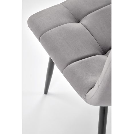 Chaise grise K526, pieds noirs, tapissée de velours matelassé (1/5)