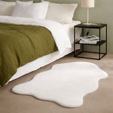 Descente de lit fausse fourrure blanche 90x60cm (1/5)
