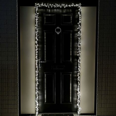 5.5m 880 LED Indoor Outdoor Christmas Door Lights in Warm White (1/5)