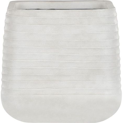 Beliani – Cache-pot carré 50x50 cm blanc en polyrésine – Résistant aux intempéries – Prépercé pour drainage – Pour intérieur et extérieur (1/5)